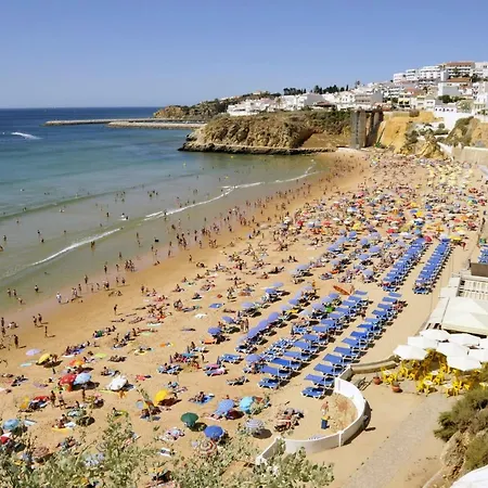 Beach Nearby Modern Apartment W 2 Bedrooms *